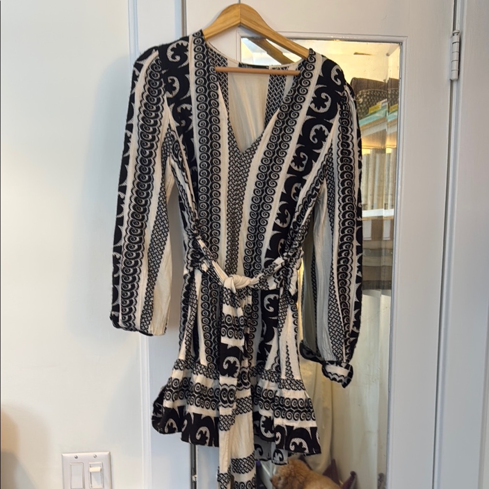 Devotion TWINS Black and White Patterned Dress
